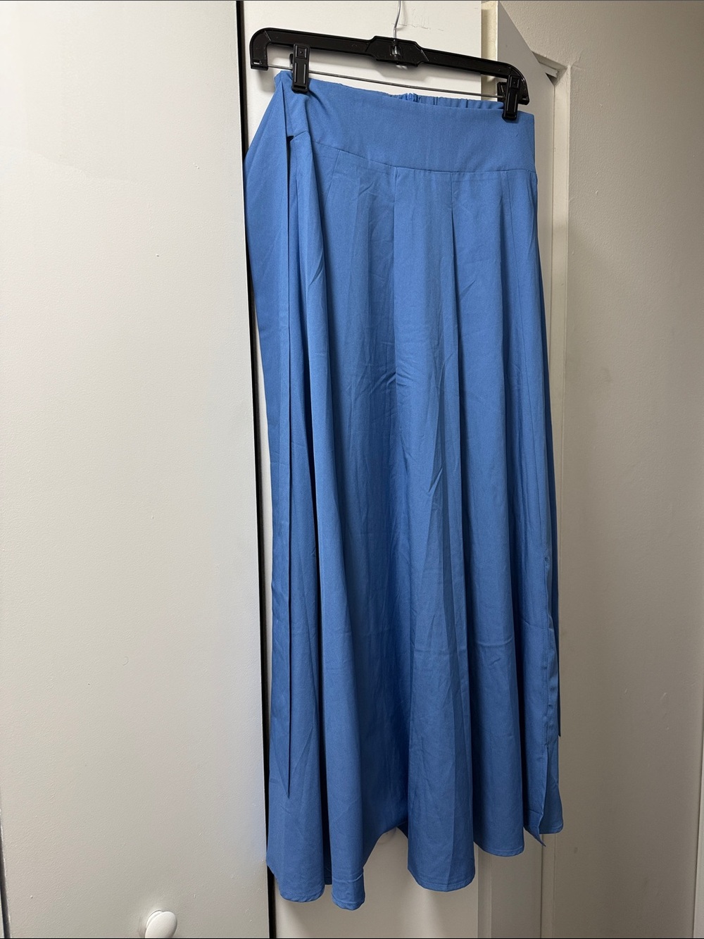 Blue Full-Length Pleated Women's Skirt